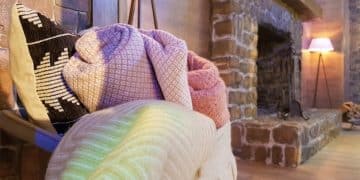 Build a Fort: Your Ultimate Guide to a Cozy Winter Hideaway - Cover Image