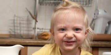 Introducing Solids: Your Step-by-Step Guide to Starting Baby Food - Cover Image