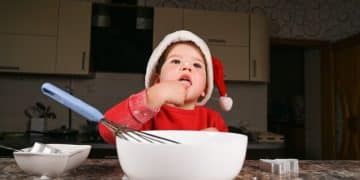 First Foods for Baby: Your Step-by-Step Guide to Solids at 6 Months - Cover Image